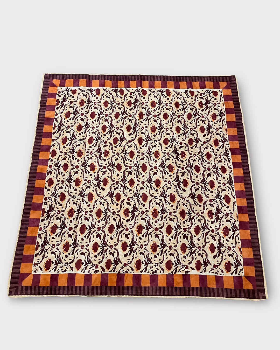 Pañuelo pico estampado