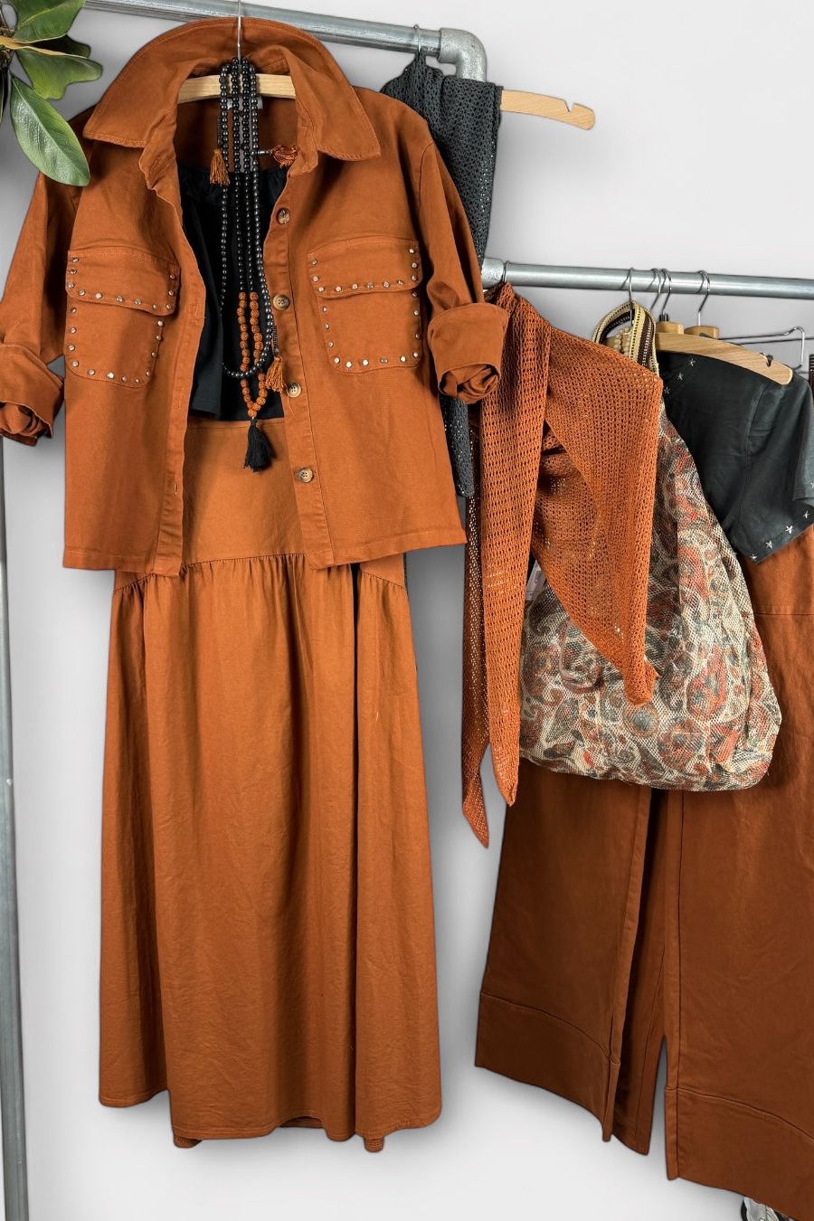 Sobrecamisa tachuelas