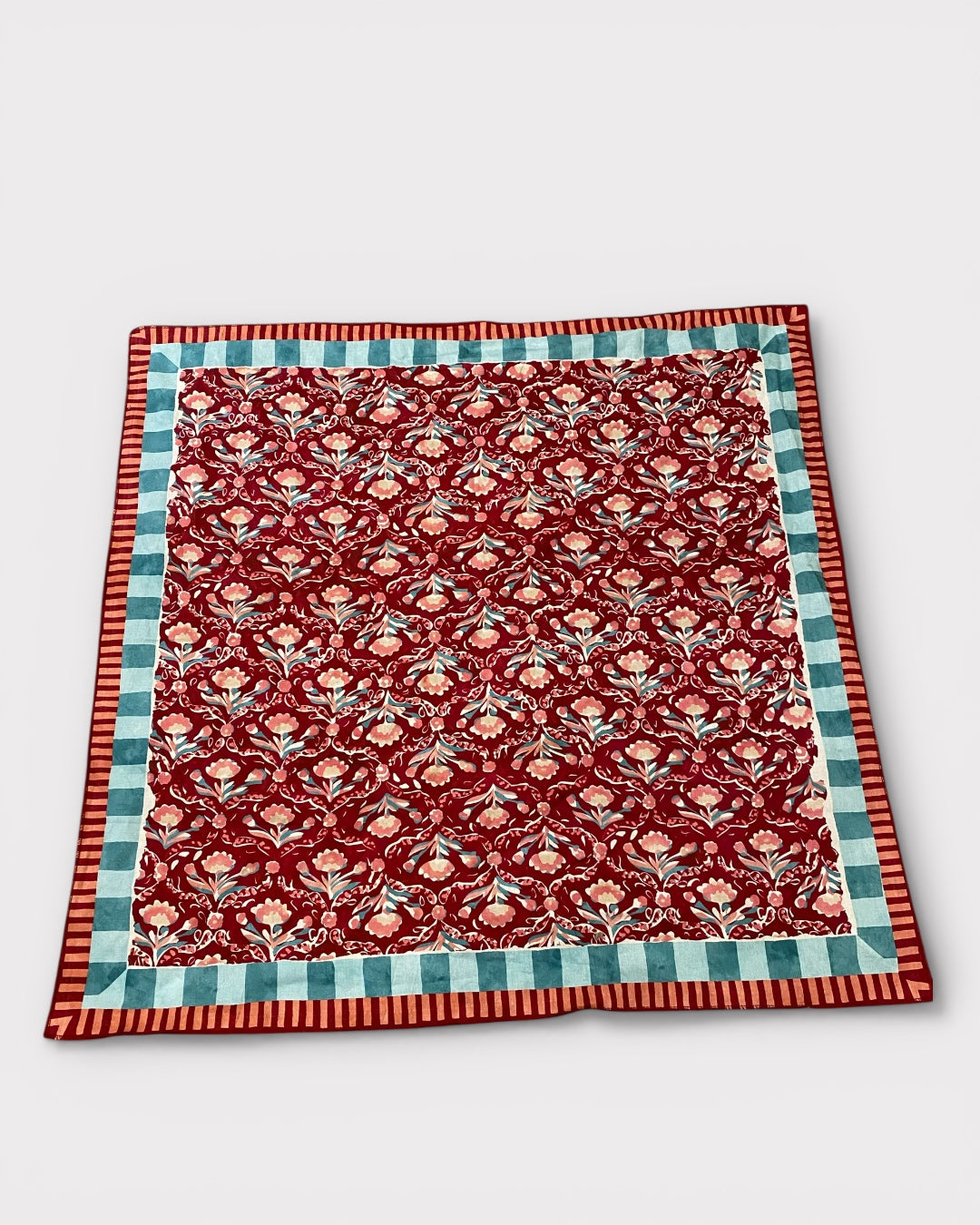 Pañuelo pico estampado